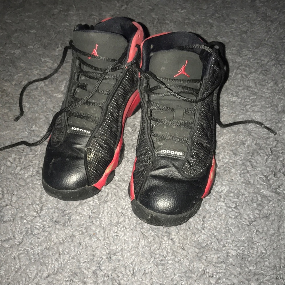 Jordan 13’s red and black